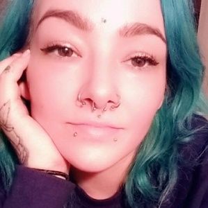 Meet your Posher, Vanessa